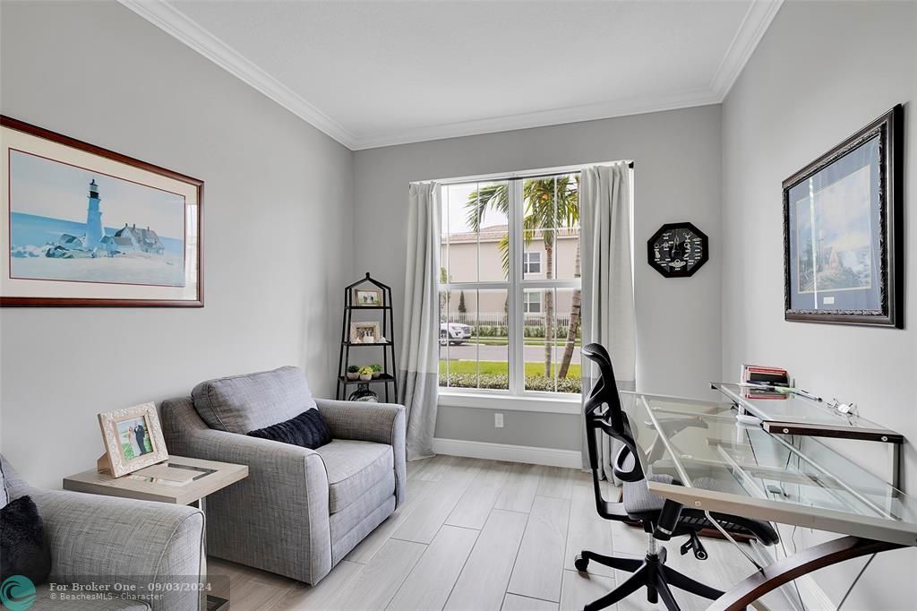 Active With Contract: $800,000 (4 beds, 2 baths, 1874 Square Feet)