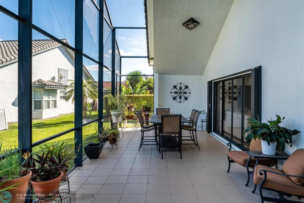 Active With Contract: $849,000 (4 beds, 2 baths, 2869 Square Feet)