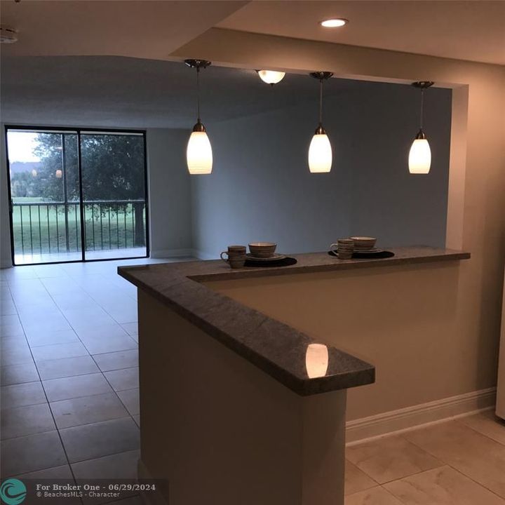 Active With Contract: $2,100 (2 beds, 2 baths, 1050 Square Feet)