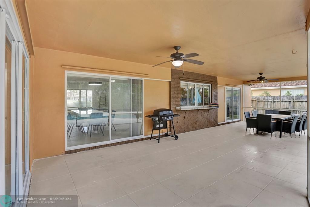 For Sale: $749,900 (3 beds, 2 baths, 1930 Square Feet)