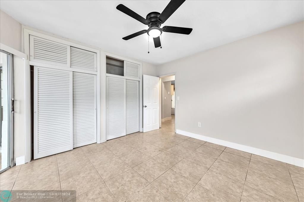 Active With Contract: $129,900 (1 beds, 1 baths, 660 Square Feet)