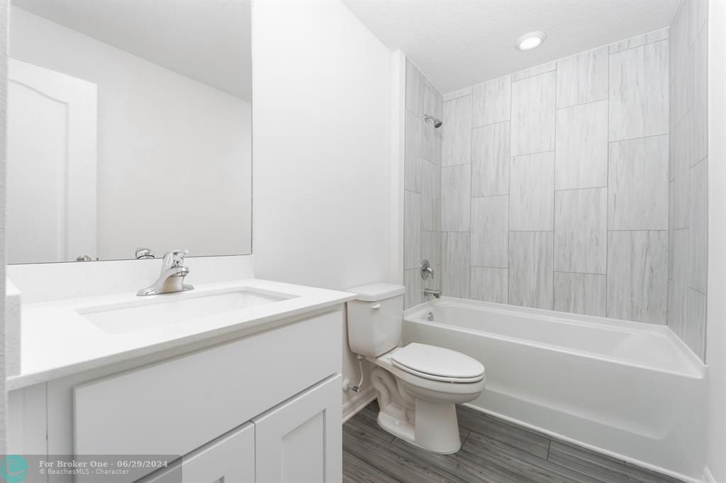For Sale: $340,900 (3 beds, 2 baths, 1224 Square Feet)