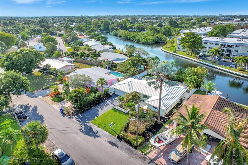 For Sale: $1,295,000 (3 beds, 2 baths, 1778 Square Feet)