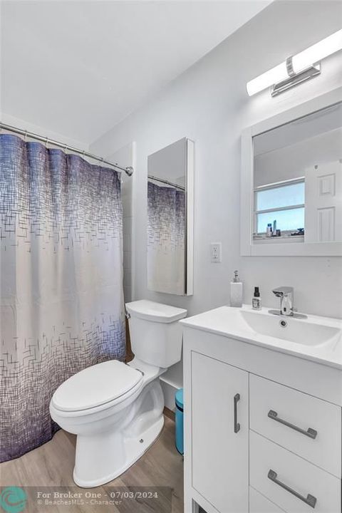 Active With Contract: $545,000 (3 beds, 2 baths, 1422 Square Feet)
