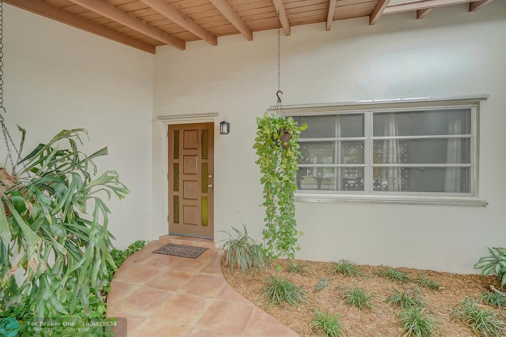 Activo con contrato: $525,000 (3 camas, 2 baños, 1912 Pies cuadrados)