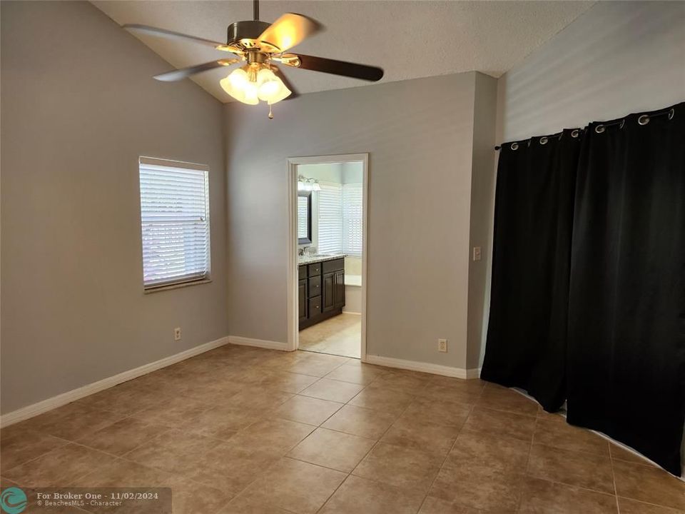 Active With Contract: $3,500 (4 beds, 2 baths, 2038 Square Feet)