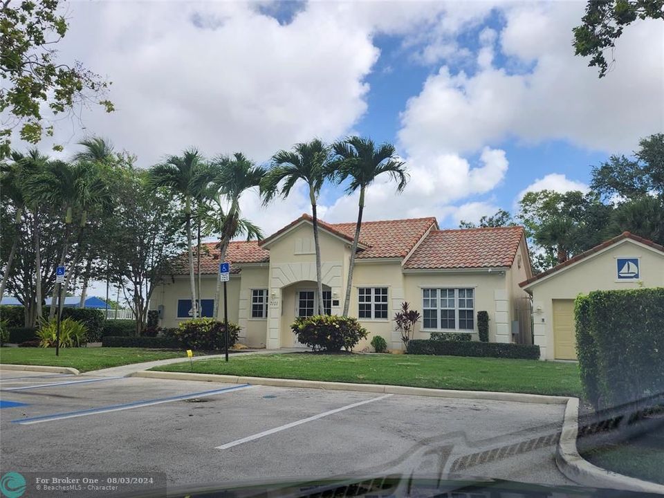 Active With Contract: $3,500 (4 beds, 2 baths, 2038 Square Feet)