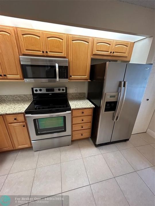 Recently Rented: $2,300 (2 beds, 2 baths, 1207 Square Feet)