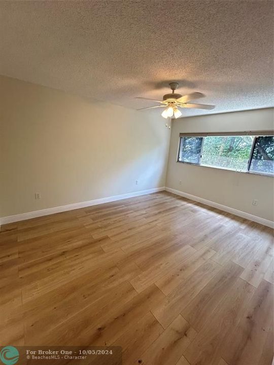 Recently Rented: $2,300 (2 beds, 2 baths, 1207 Square Feet)