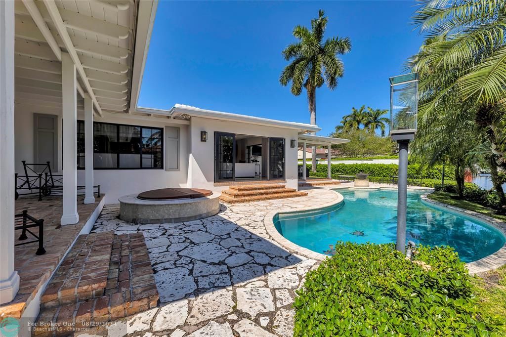 For Sale: $3,999,900 (4 beds, 4 baths, 3442 Square Feet)