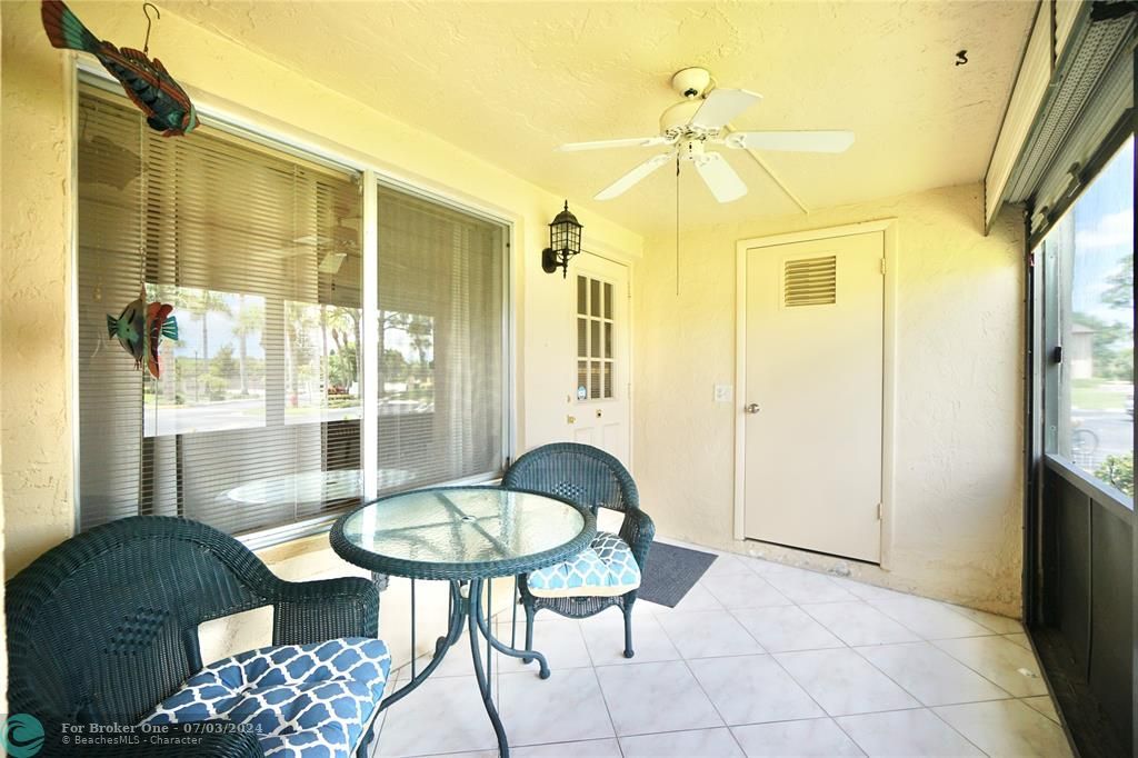 For Sale: $185,000 (2 beds, 2 baths, 1034 Square Feet)