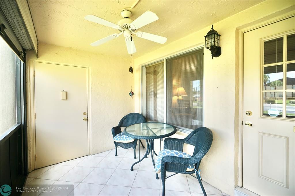 For Sale: $185,000 (2 beds, 2 baths, 1034 Square Feet)