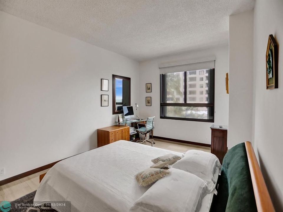 For Sale: $1,200,000 (2 beds, 2 baths, 1532 Square Feet)