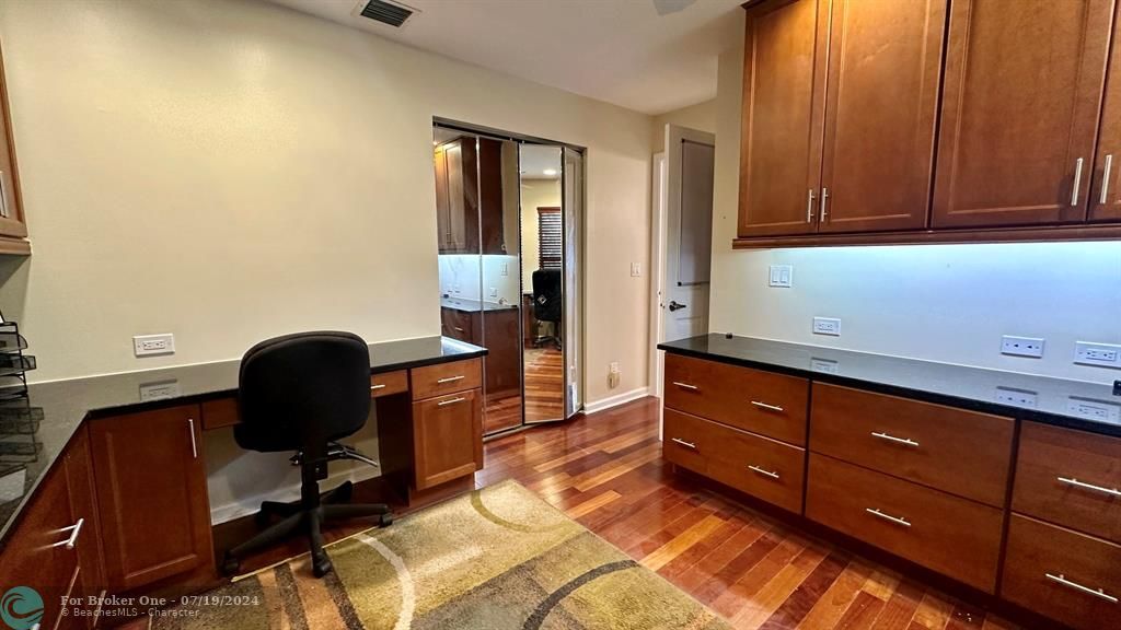 Active With Contract: $5,500 (4 beds, 2 baths, 2287 Square Feet)