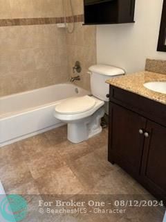 Active With Contract: $2,200 (3 beds, 2 baths, 1291 Square Feet)