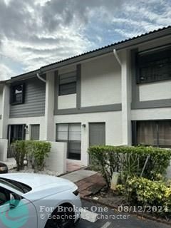 Active With Contract: $2,200 (3 beds, 2 baths, 1291 Square Feet)