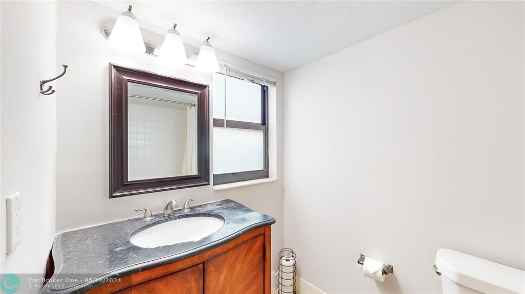 For Sale: $487,000 (3 beds, 2 baths, 1825 Square Feet)