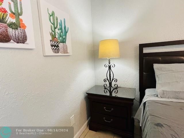 For Sale: $2,000 (1 beds, 1 baths, 640 Square Feet)