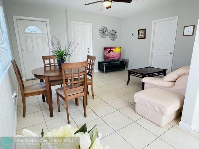 For Sale: $2,000 (1 beds, 1 baths, 640 Square Feet)