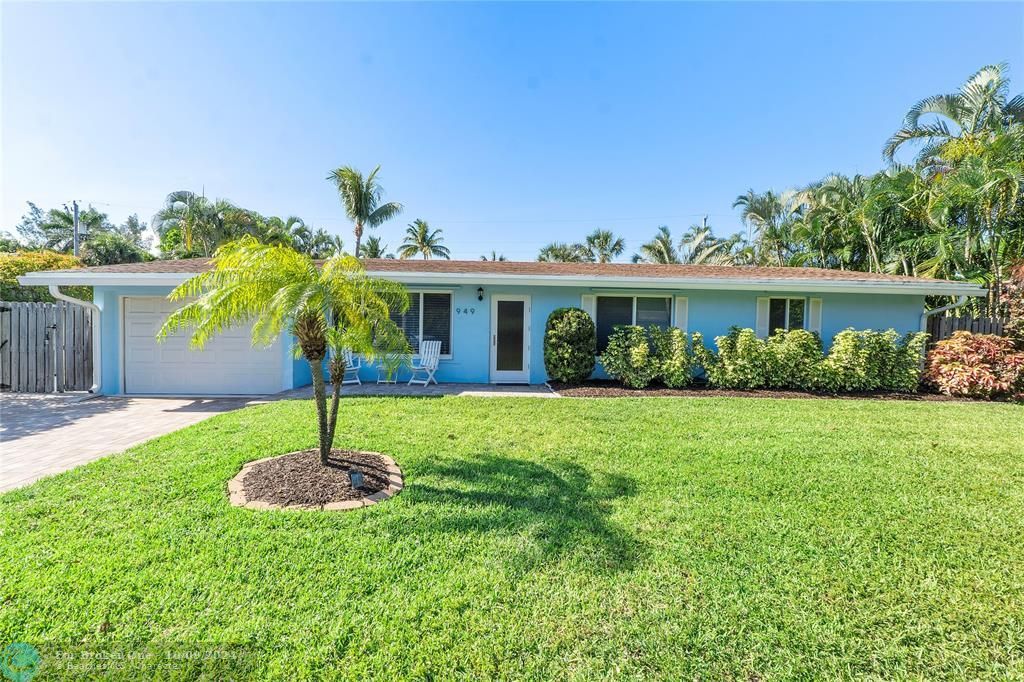 Active With Contract: $750,000 (3 beds, 2 baths, 1606 Square Feet)