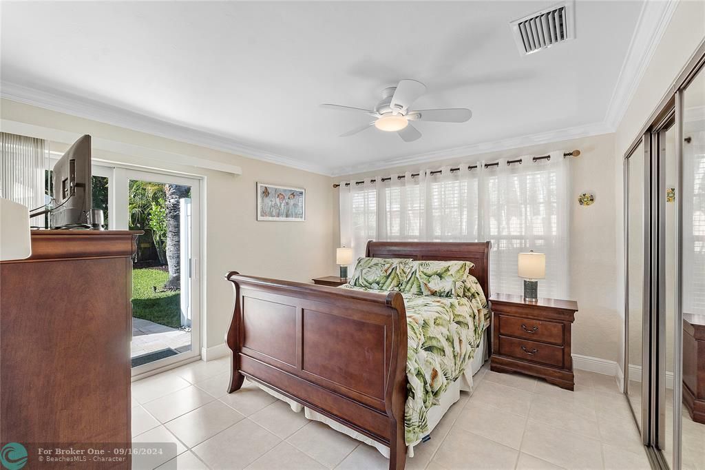 Recently Sold: $750,000 (3 beds, 2 baths, 1606 Square Feet)