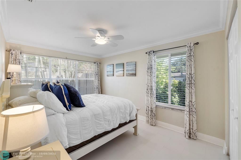 Recently Sold: $750,000 (3 beds, 2 baths, 1606 Square Feet)