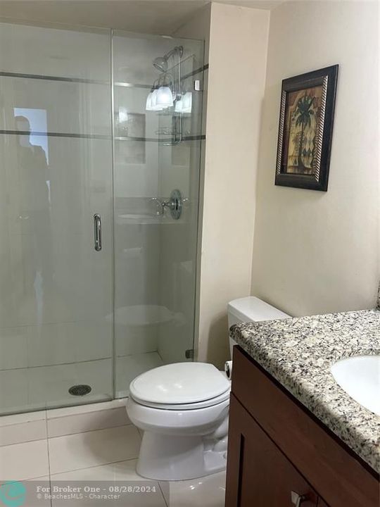 Active With Contract: $3,900 (2 beds, 2 baths, 1210 Square Feet)