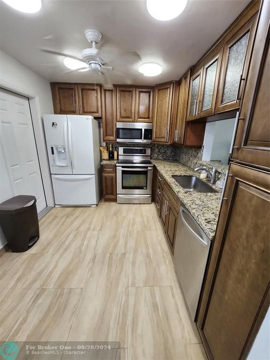 Recently Rented: $2,350 (2 beds, 2 baths, 1092 Square Feet)