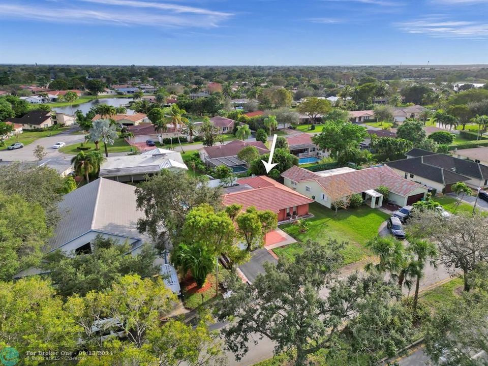 For Sale: $615,000 (4 beds, 2 baths, 2060 Square Feet)