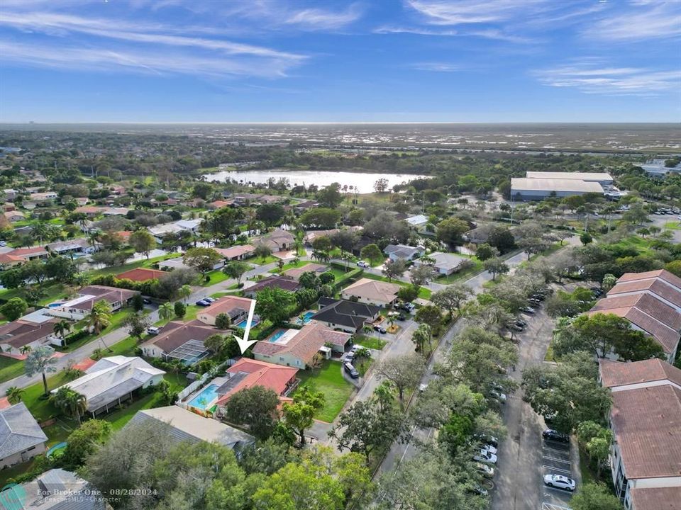 For Sale: $615,000 (4 beds, 2 baths, 2060 Square Feet)