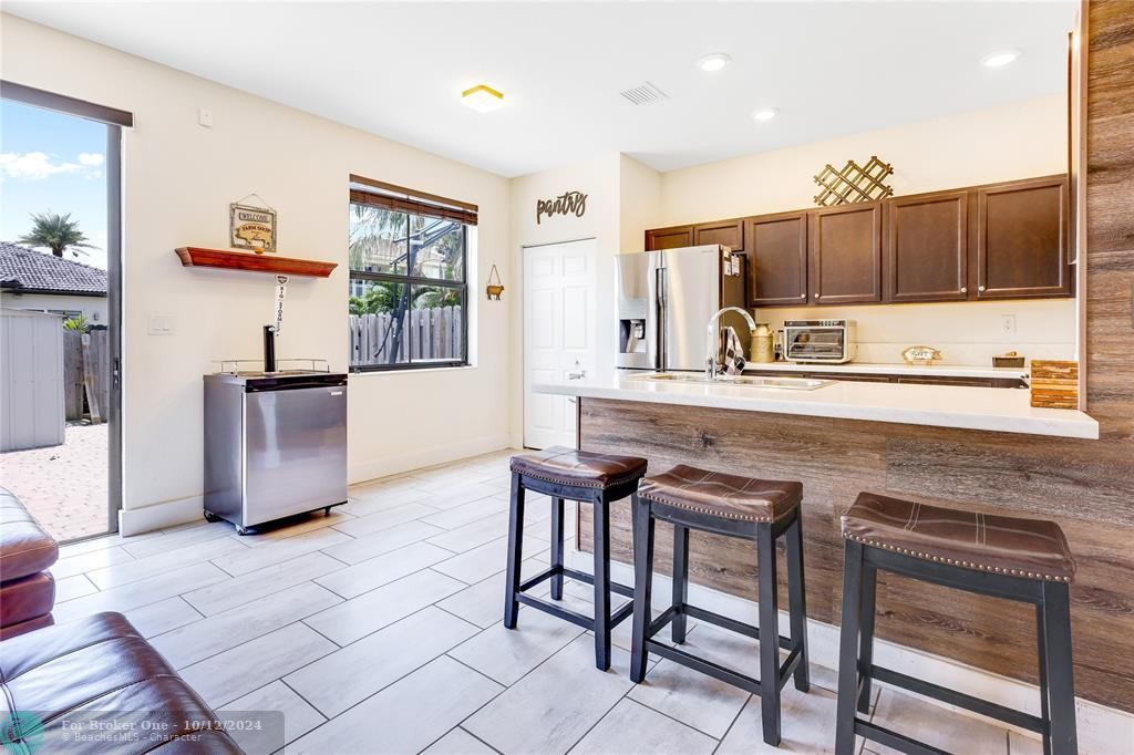 For Sale: $630,000 (4 beds, 2 baths, 1921 Square Feet)