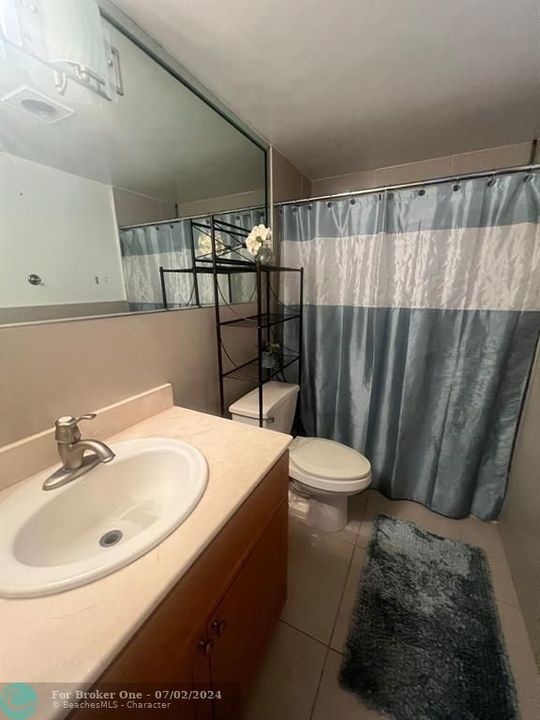 В аренду: $2,000 (1 спален, 1 ванн, 876 Квадратных фут)