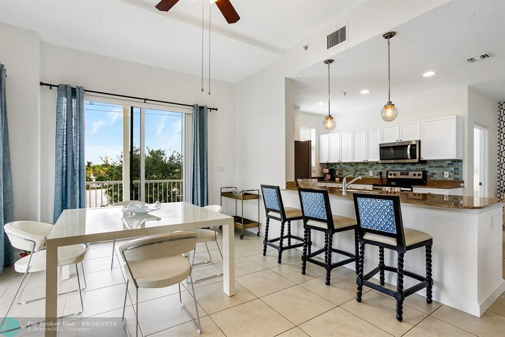 Active With Contract: $3,000 (1 beds, 1 baths, 1078 Square Feet)