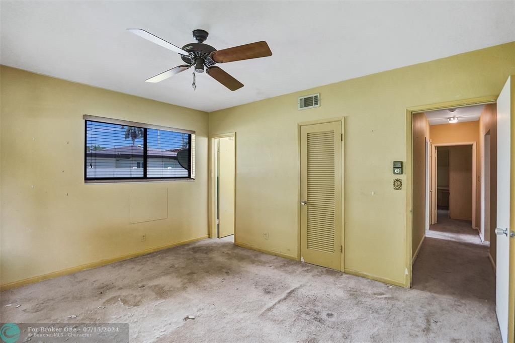 Active With Contract: $605,000 (3 beds, 2 baths, 1755 Square Feet)