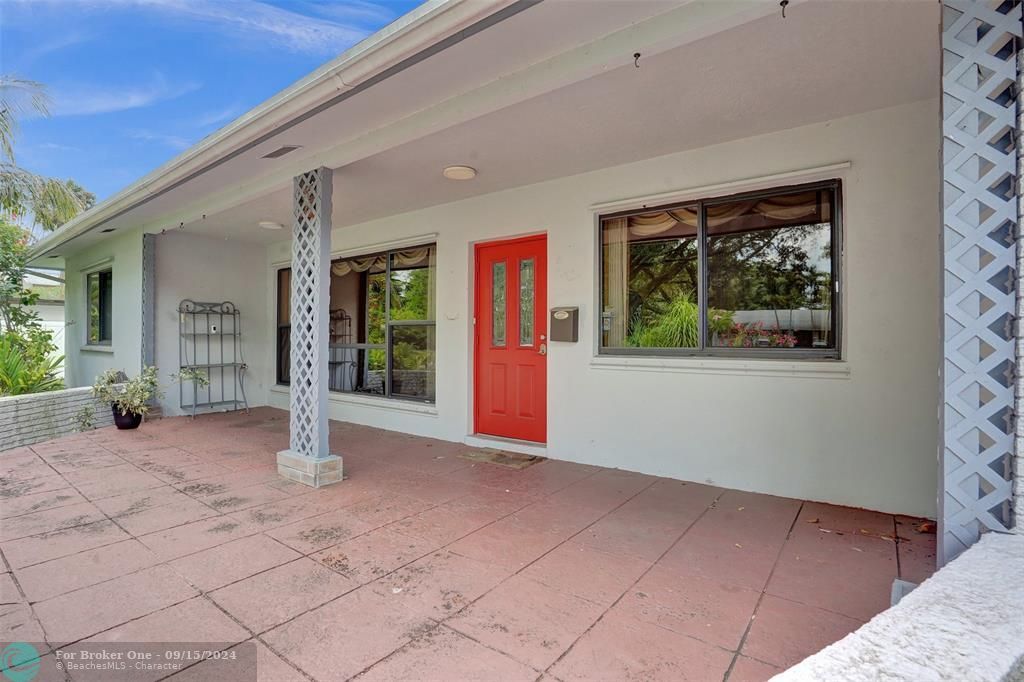 Active With Contract: $605,000 (3 beds, 2 baths, 1755 Square Feet)