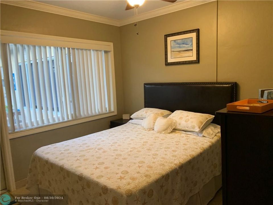 For Sale: $2,000 (1 beds, 1 baths, 0 Square Feet)