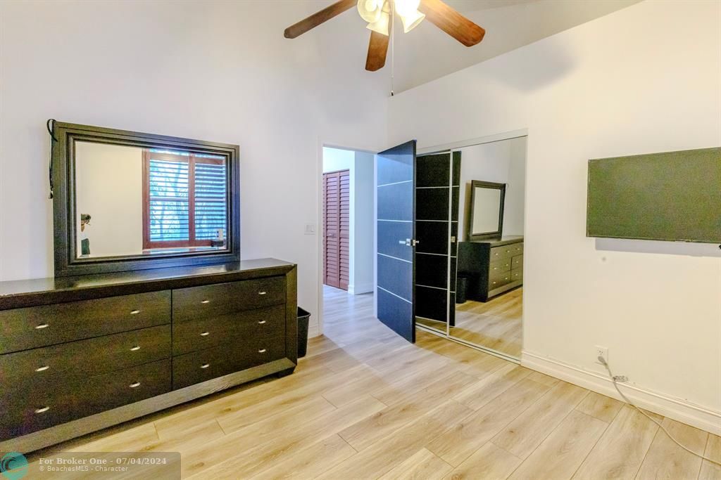 Active With Contract: $5,800 (4 beds, 2 baths, 2382 Square Feet)