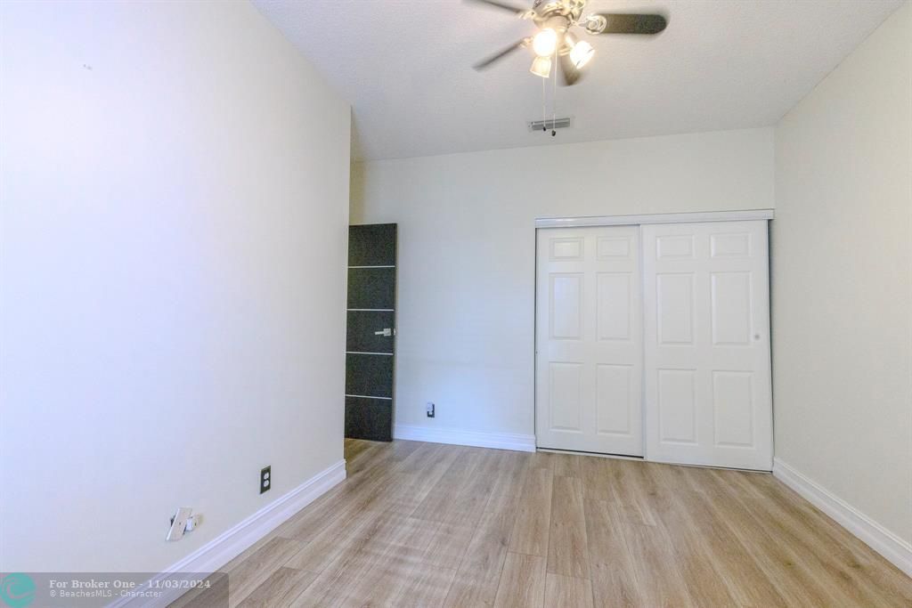 Active With Contract: $5,800 (4 beds, 2 baths, 2382 Square Feet)