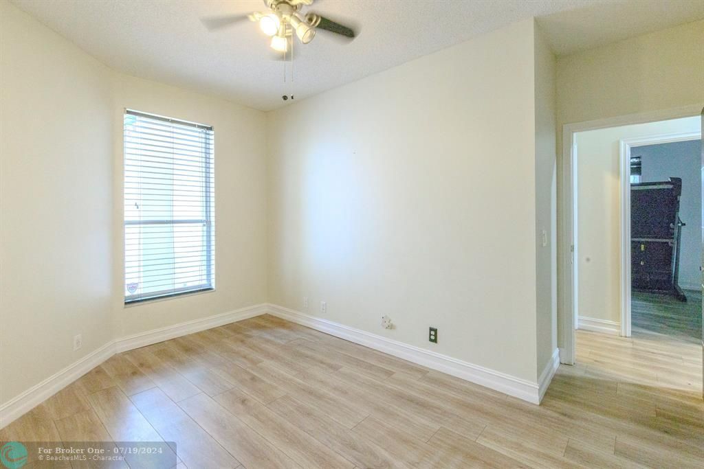 Active With Contract: $5,800 (4 beds, 2 baths, 2382 Square Feet)