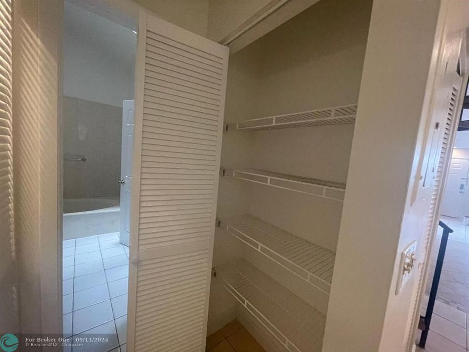 En Venta: $249,900 (1 camas, 1 baños, 955 Pies cuadrados)