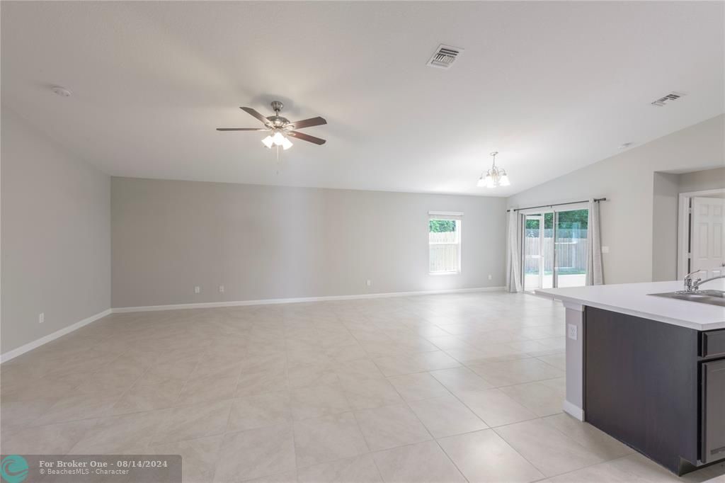 Active With Contract: $415,000 (4 beds, 2 baths, 1833 Square Feet)