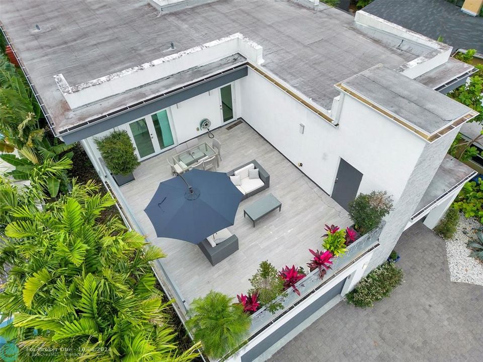 En Venta: $2,649,000 (5 camas, 5 baños, 3430 Pies cuadrados)