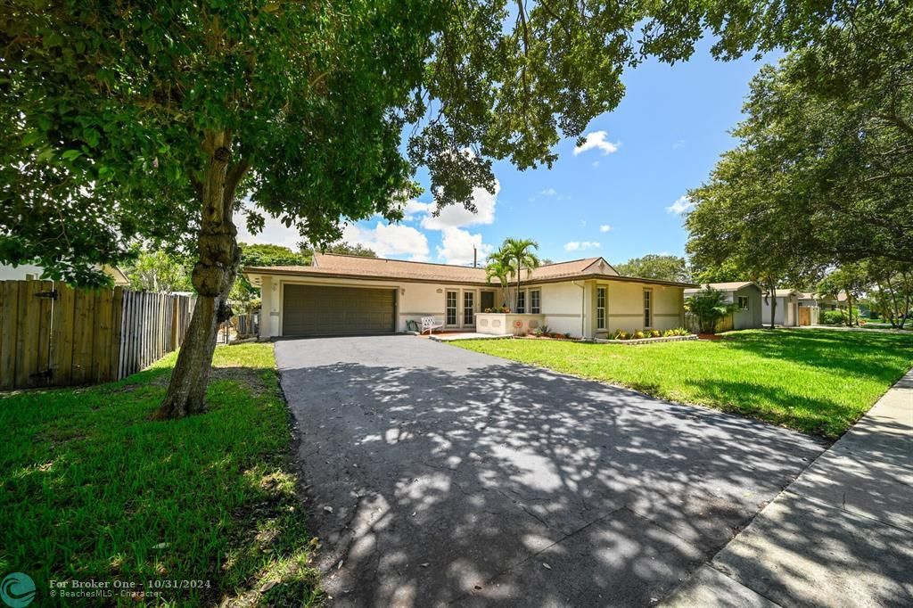 For Sale: $604,900 (3 beds, 2 baths, 1472 Square Feet)