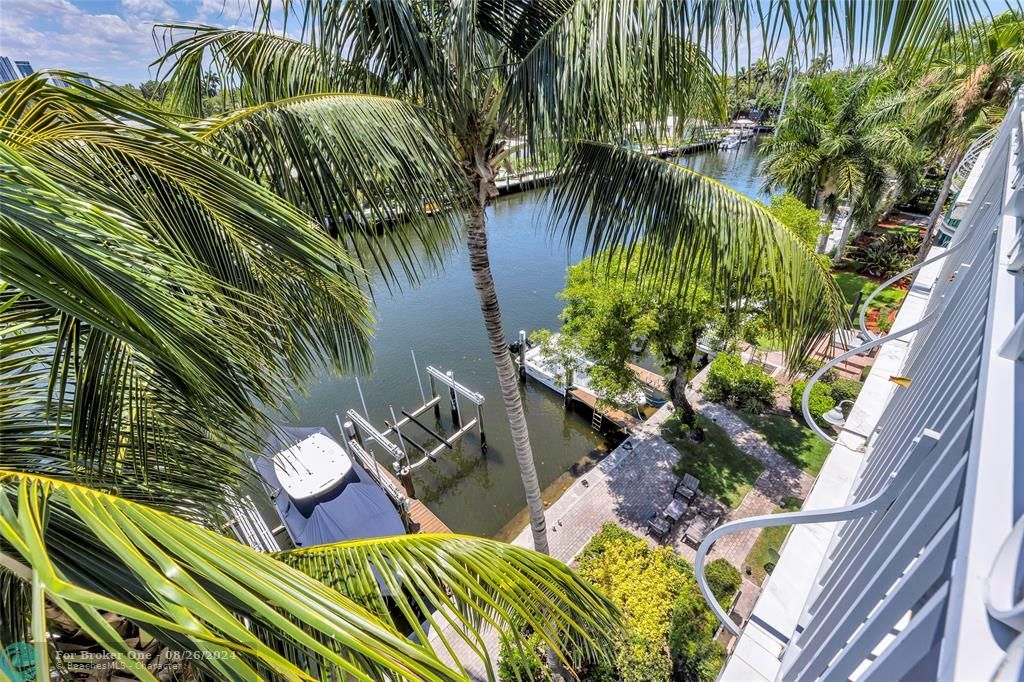 Recently Sold: $1,399,000 (3 beds, 2 baths, 1990 Square Feet)