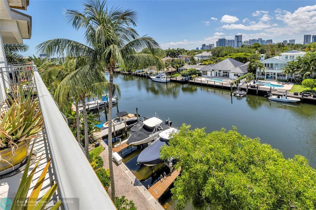 For Sale: $1,399,000 (3 beds, 2 baths, 1990 Square Feet)