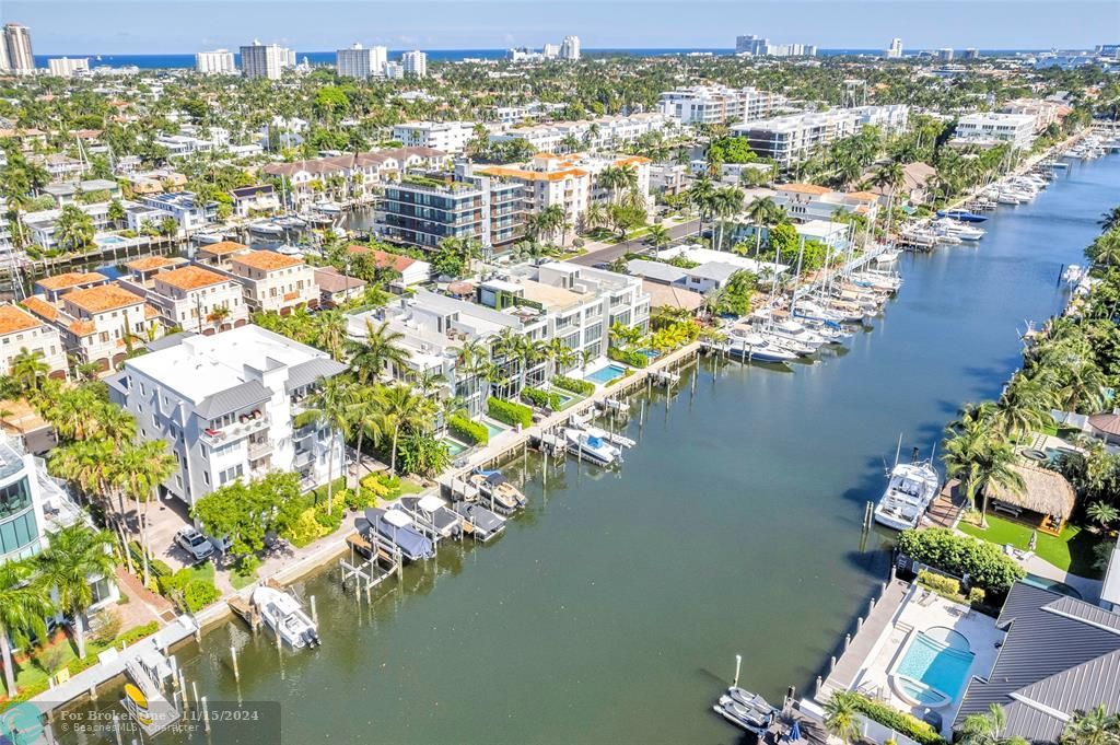 Recently Sold: $1,399,000 (3 beds, 2 baths, 1990 Square Feet)