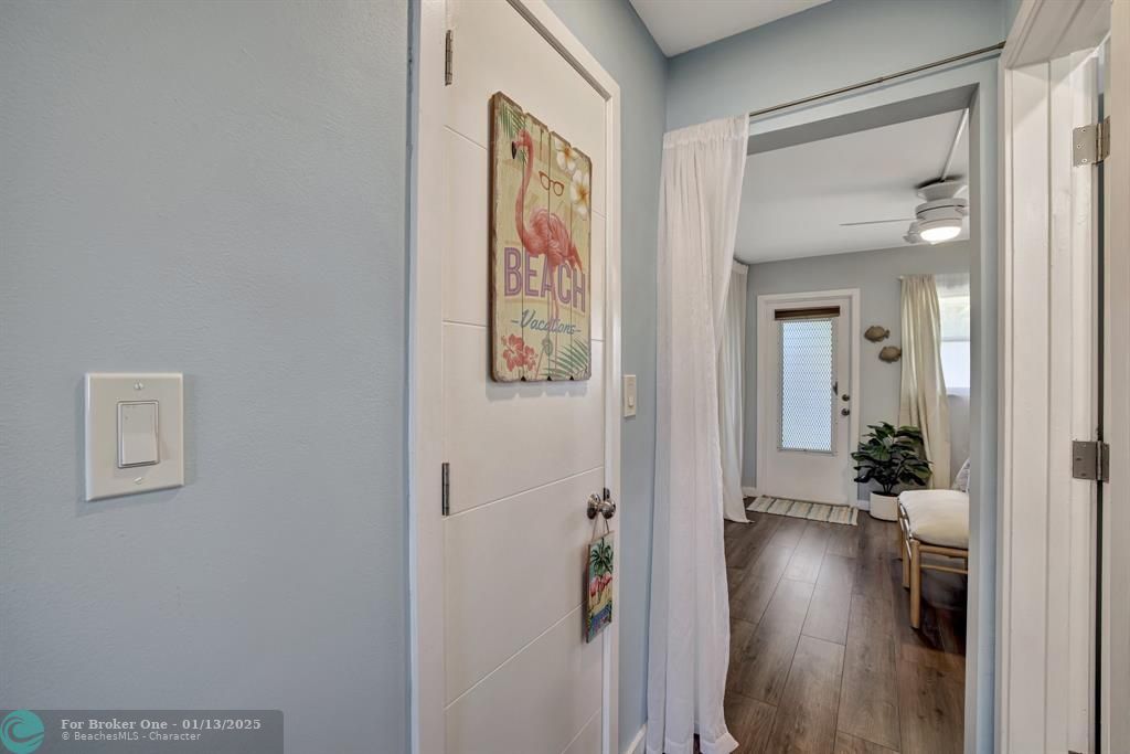 Active With Contract: $168,000 (1 beds, 1 baths, 600 Square Feet)