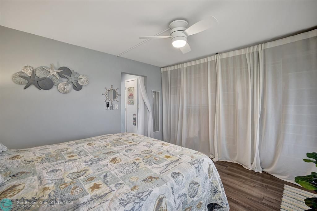 Active With Contract: $168,000 (1 beds, 1 baths, 600 Square Feet)