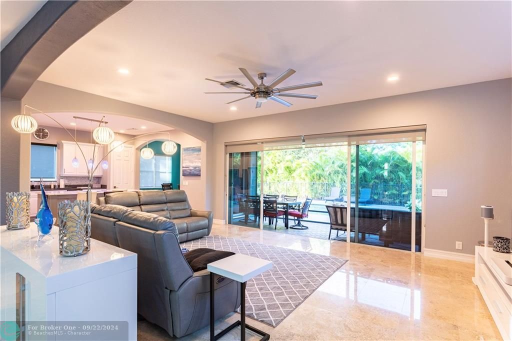 Active With Contract: $7,200 (4 beds, 3 baths, 3553 Square Feet)