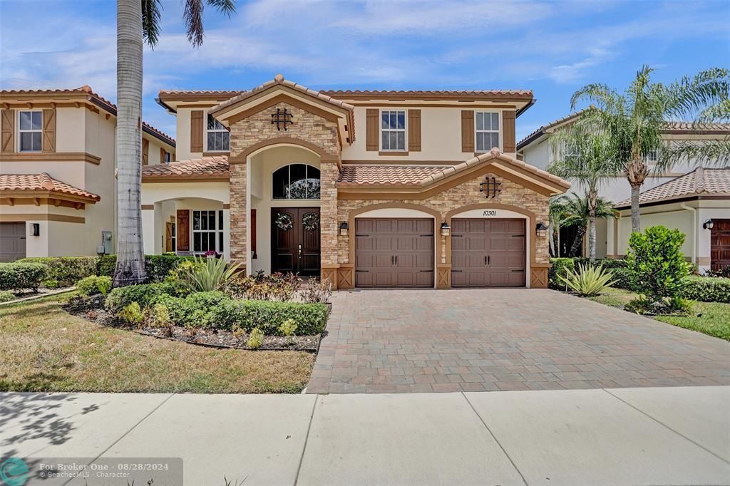 Active With Contract: $1,545,000 (5 beds, 4 baths, 3281 Square Feet)